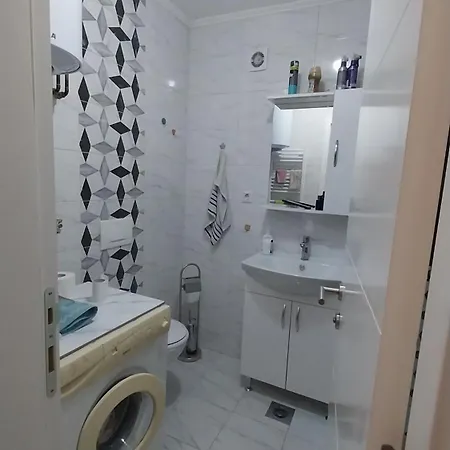 Luka Opal دوبوي